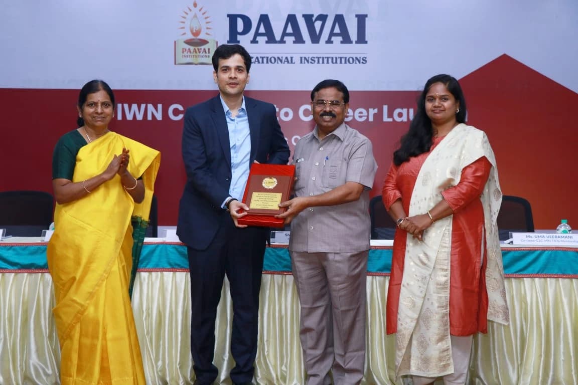 Audience listening to Vijay Sheshadri